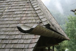 wooden-guttering